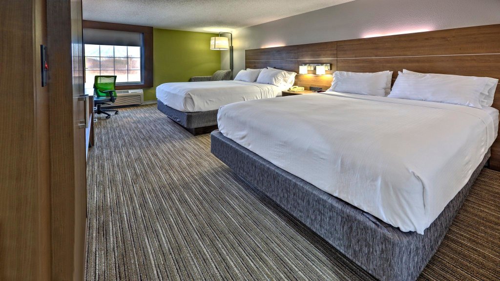 Camera quadrupla Standard Holiday Inn Express & Suites Crossville, an IHG Hotel