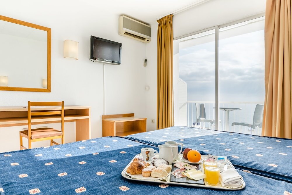 Standard Double room with balcony and with sea view Gran Sol Hotel