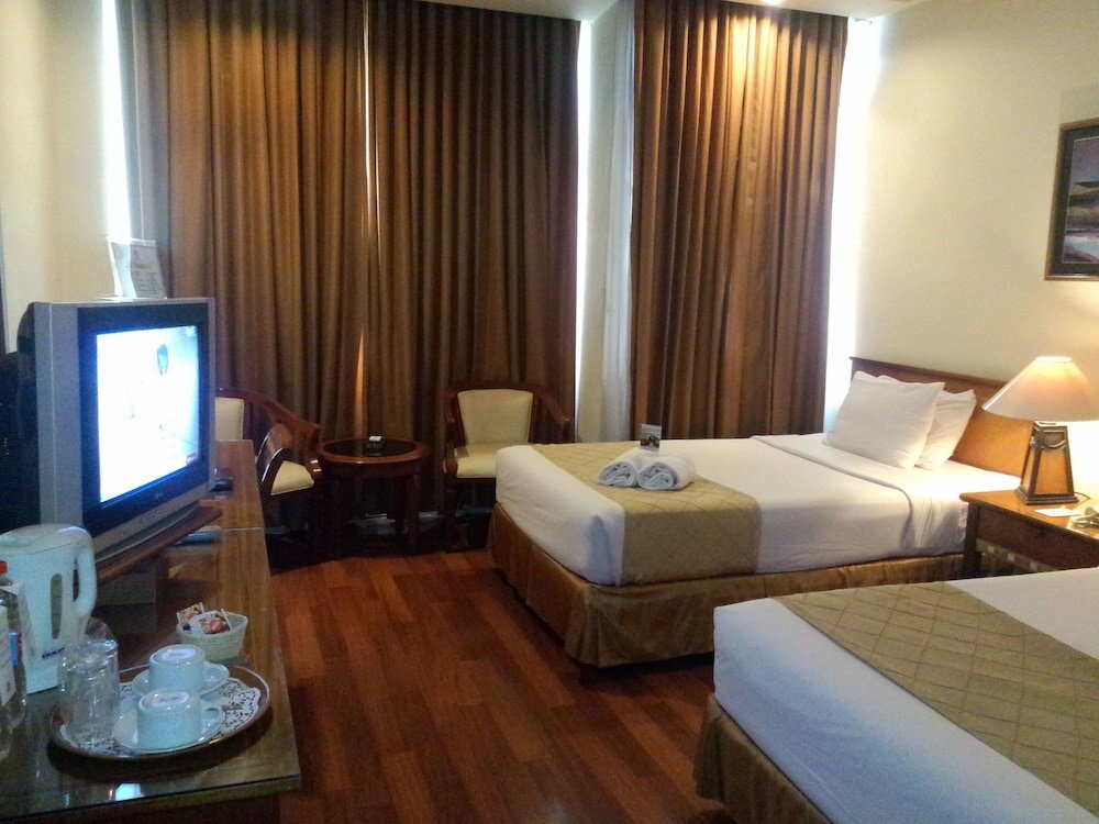Superior Quadruple room with city view Hotel Bintang Wisata Mandiri