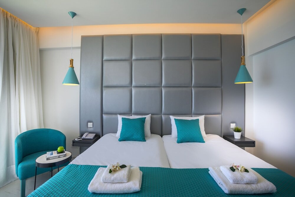 Двухместный номер Comfort c 1 комнатой с балконом и с частичным видом на море Silver Sands Beach Hotel