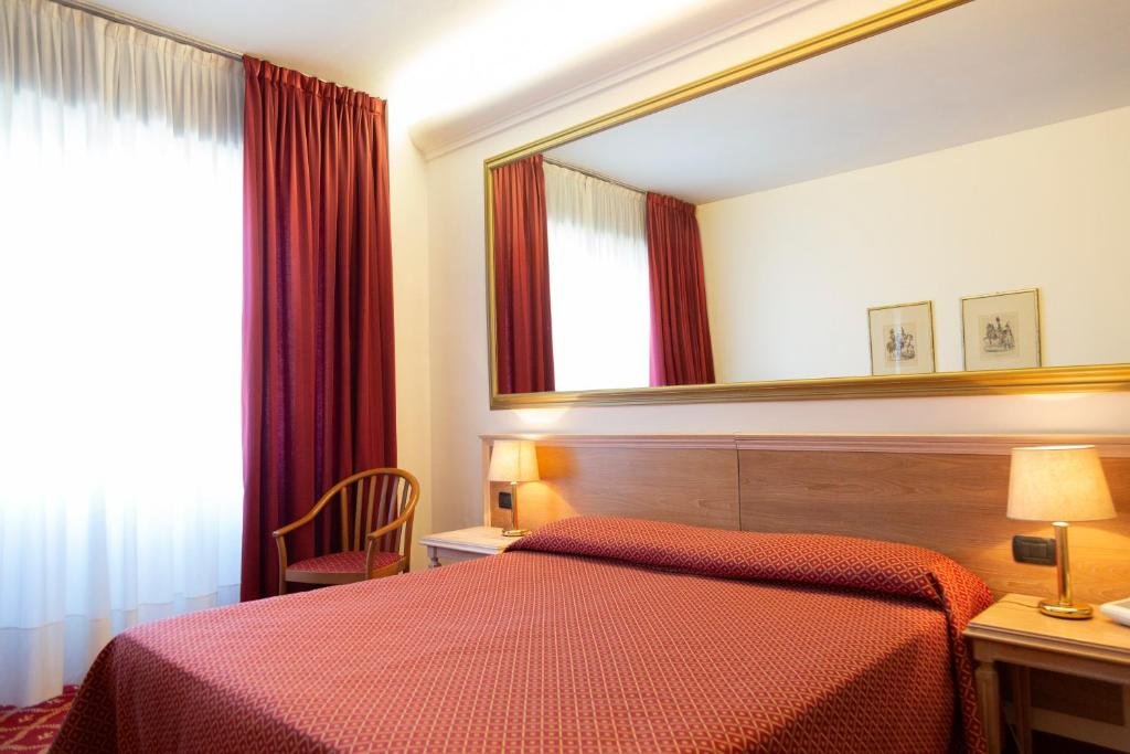Doppel Zimmer iH Hotels Milano St. John