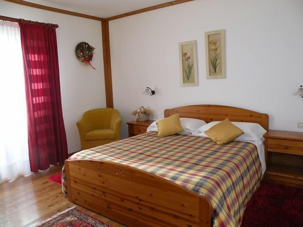 Standard Doppel Zimmer mit Balkon Hotel Garni Civetta