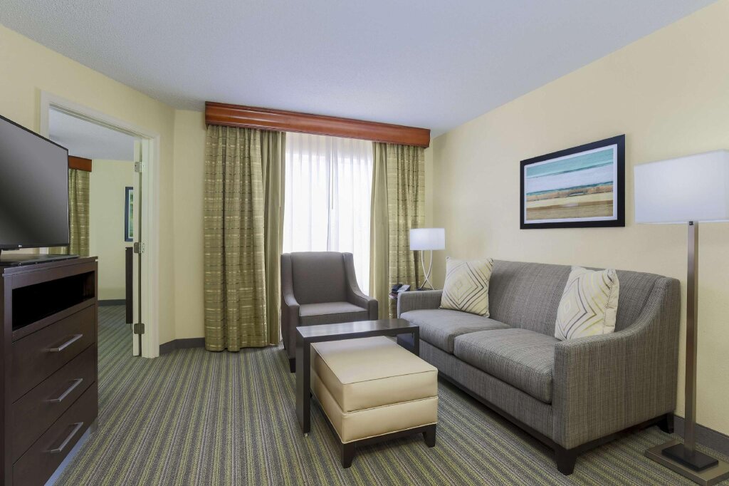 Двухместный люкс Homewood Suites by Hilton St. Petersburg Clearwater