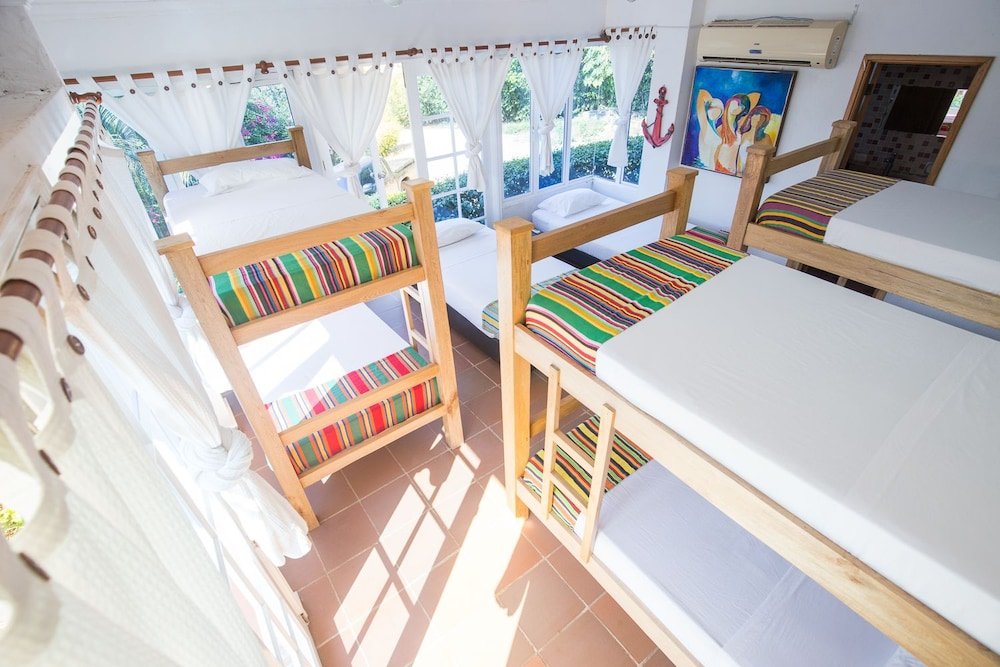 Кровать в общем номере Urantia Hostel