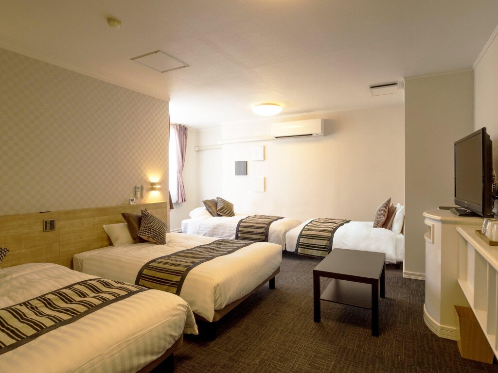 Четырёхместный номер Standard Hotel AreaOne Obihiro