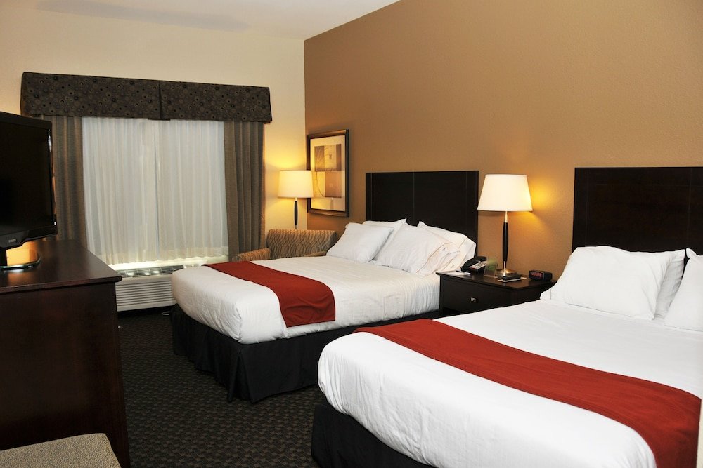 Standard Vierer Zimmer Holiday Inn Express & Suites Clinton