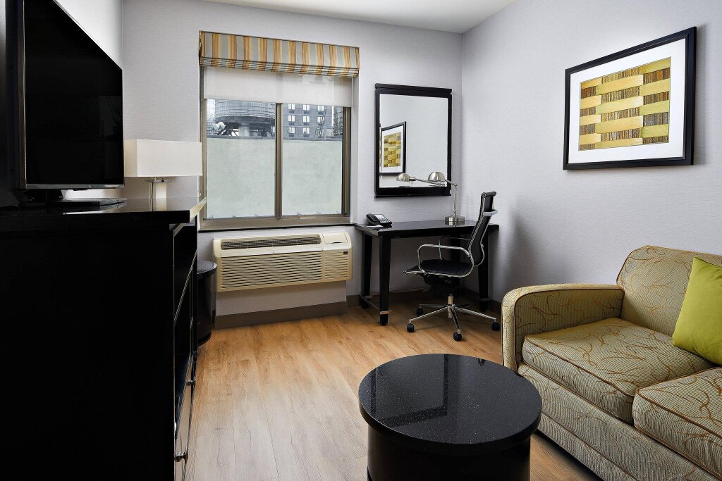 Люкс Fairfield Inn & Suites by Marriott New York Manhattan/Chelsea