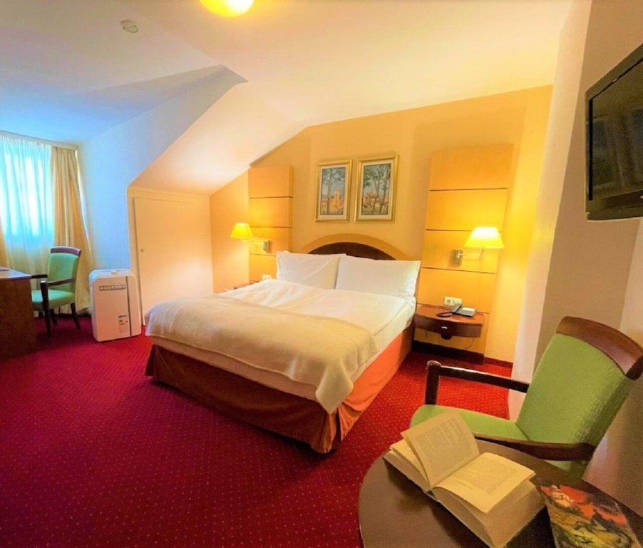 2 Bedrooms Deluxe Suite Hotel am Kochbrunnen