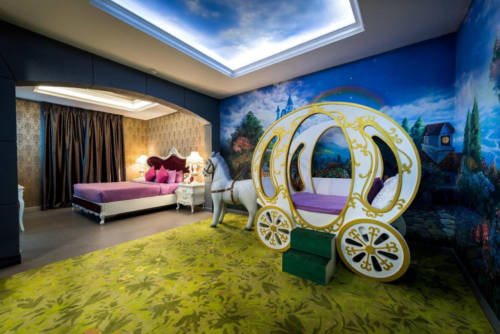 Кровать в общем номере Дуплекс Maison Boutique Theme Hotel Kuala Lumpur by Swing & Pillows