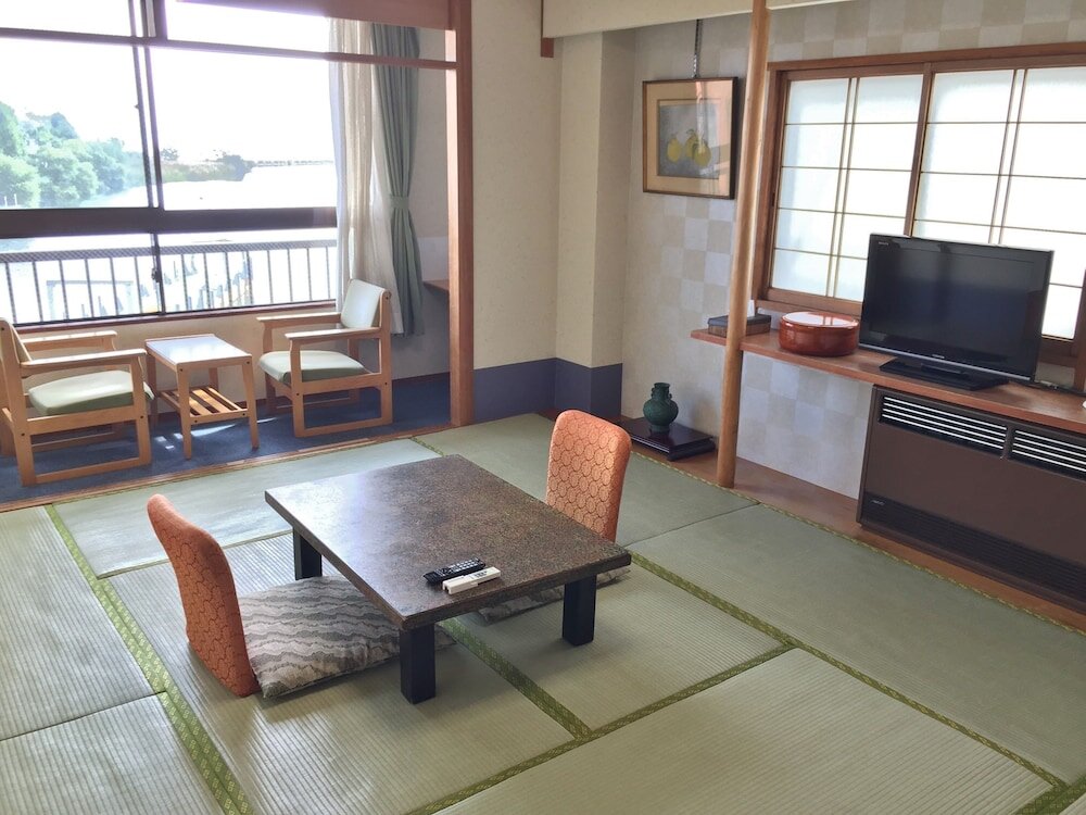 Standard Zimmer mit Seeblick Ogotoso