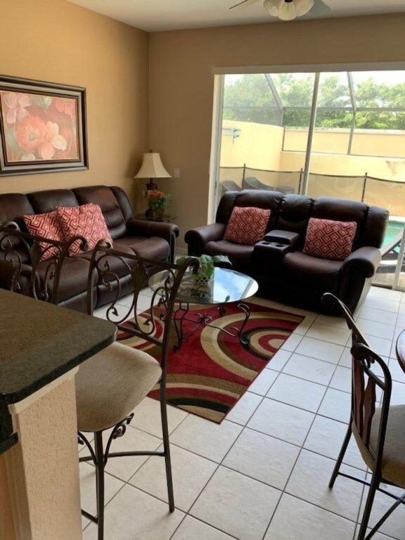 Standard room 3 Br 2 Miles To Disney, Pool, Free Wifi And More 3 Bedroom Townhouse by RedAwning