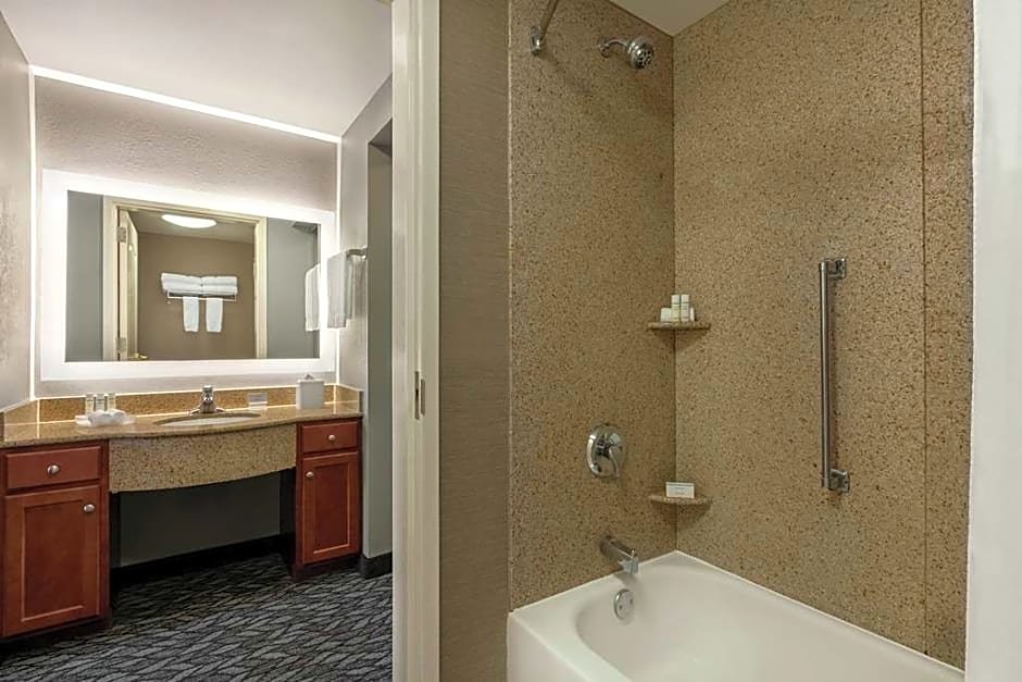 Люкс c 1 комнатой Homewood Suites by Hilton Harrisburg East-Hershey Area