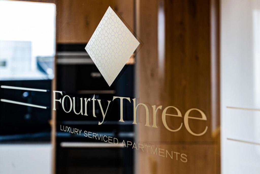 Люкс Standard Fourty Three Luxury Serviced Apartments