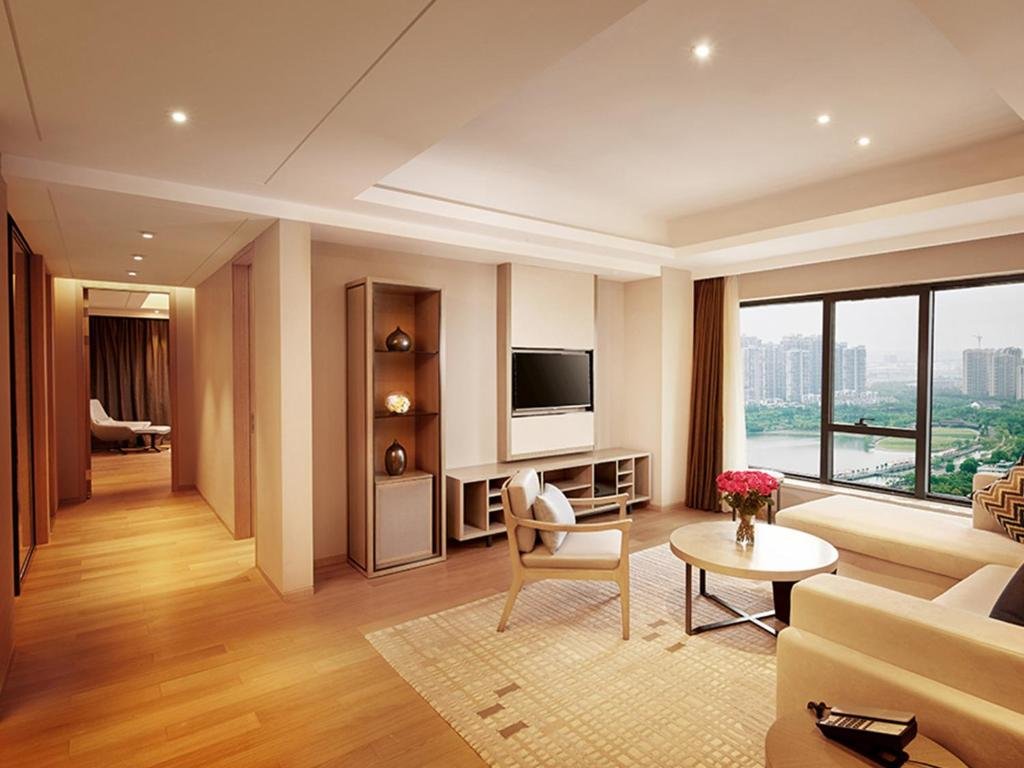 Люкс с 3 комнатами Hilton Suzhou