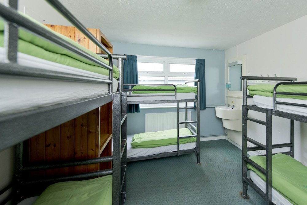 Кровать в общем номере YHA Lulworth Cove - Hostel