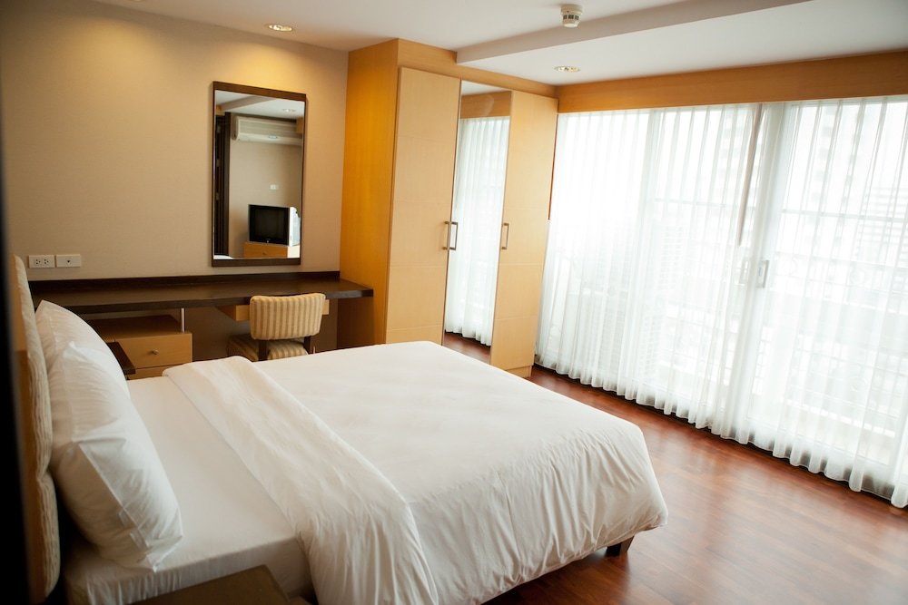 Suite 1 camera da letto con balcone S.M. GRANDE RESIDENCE