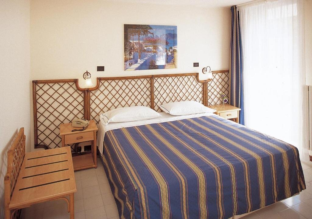 Трёхместный номер Standard Pugnochiuso Resort Hotel del Faro