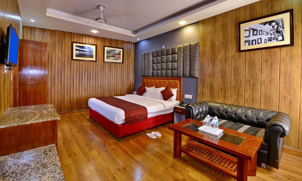 Deluxe room Hotel Mayur by RoomsInc