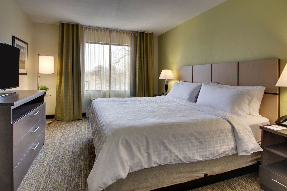Люкс c 1 комнатой Candlewood Suites - Wichita East, an IHG Hotel