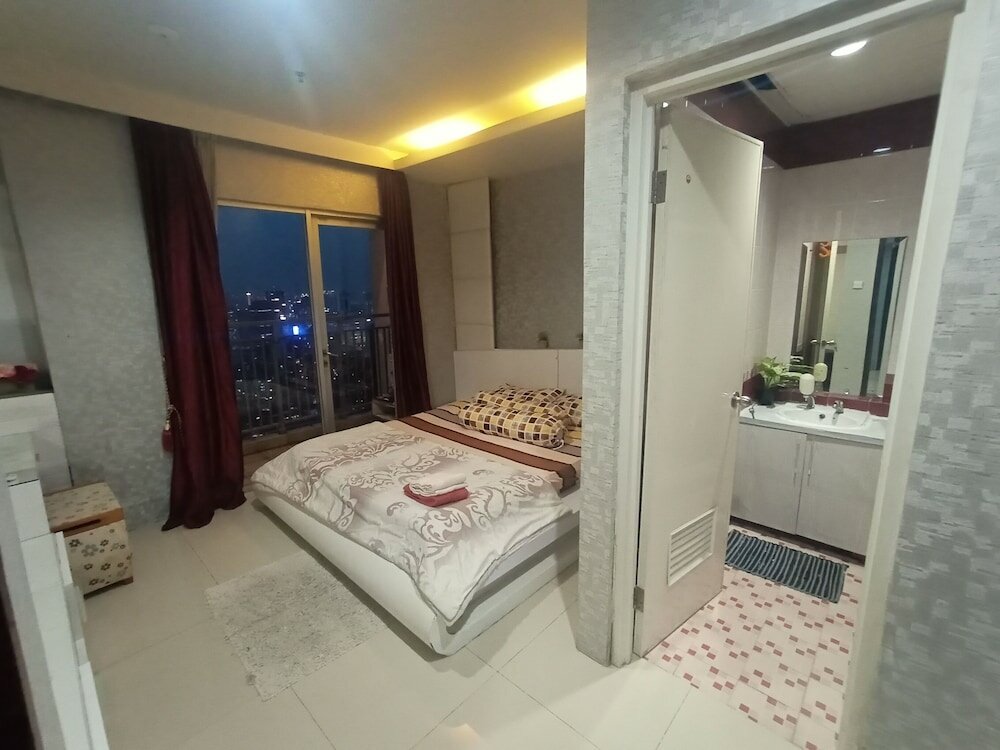 3 Bedrooms Family Apartment with balcony Apartment 1, 2 & 3 Bedrooms Thamrin City - Central Jakarta