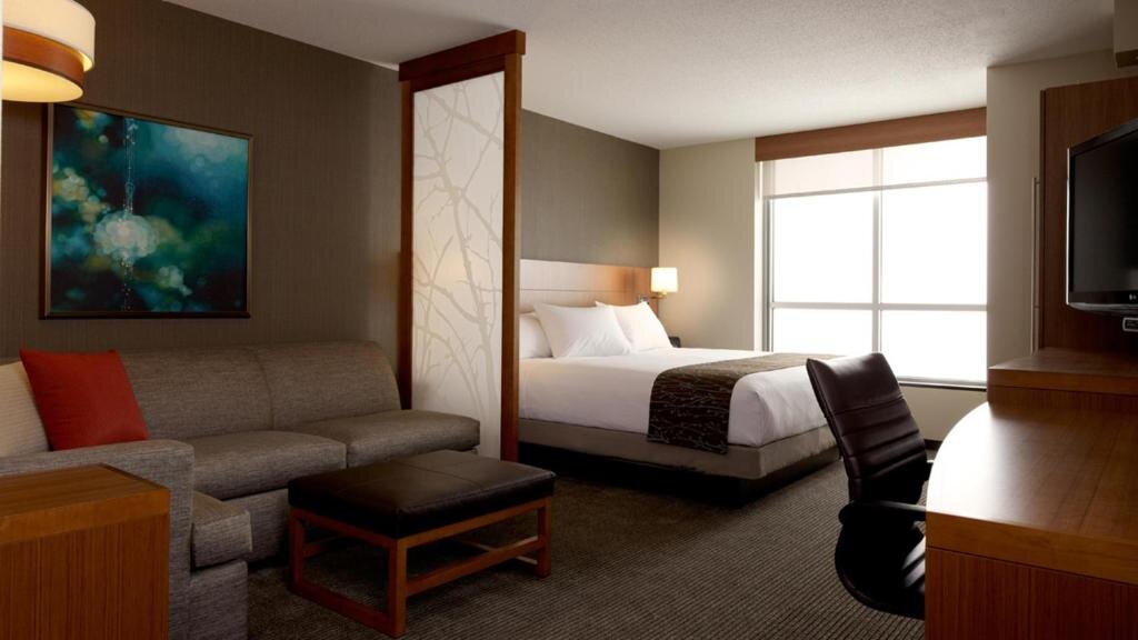 Standard Double Accessible room Hyatt Place at The Hollywood Casino / Pittsburgh - South