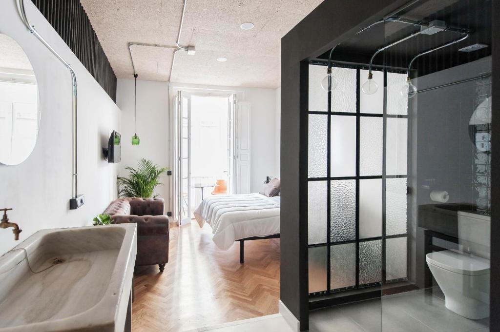 Camera doppia Superior con balcone Urban Suite Santander