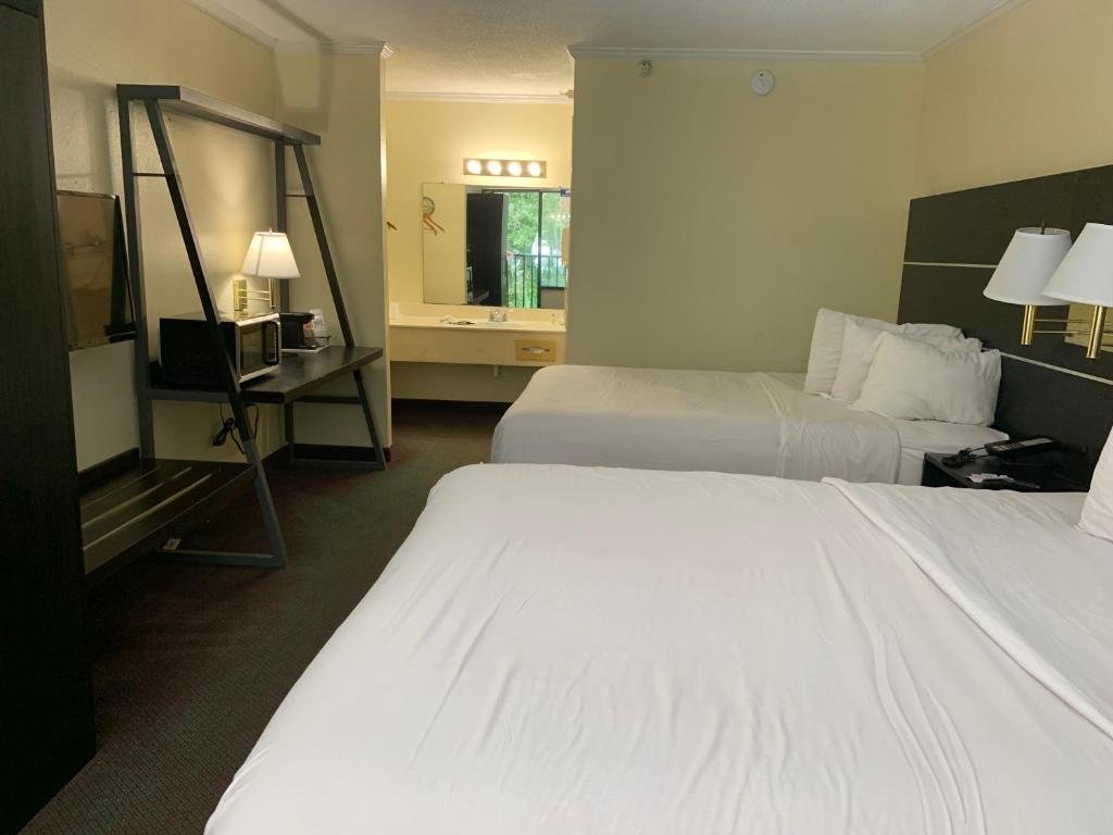 Standard Double room Americas Best Value Inn & Suites Melbourne