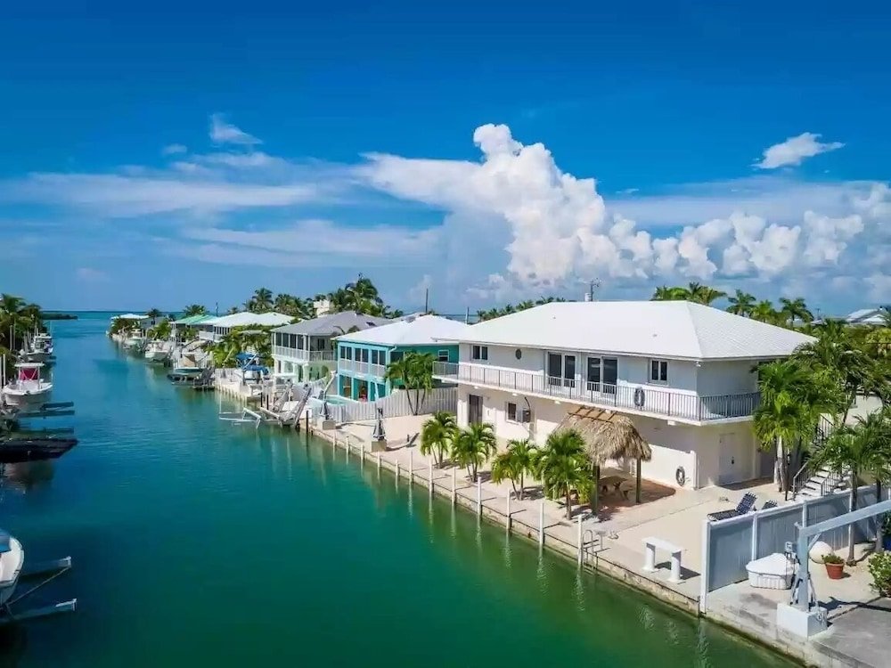 Cottage Relaxing 2/2 Get Away In The Lower Keys! 2 Bedroom Home by Redawning