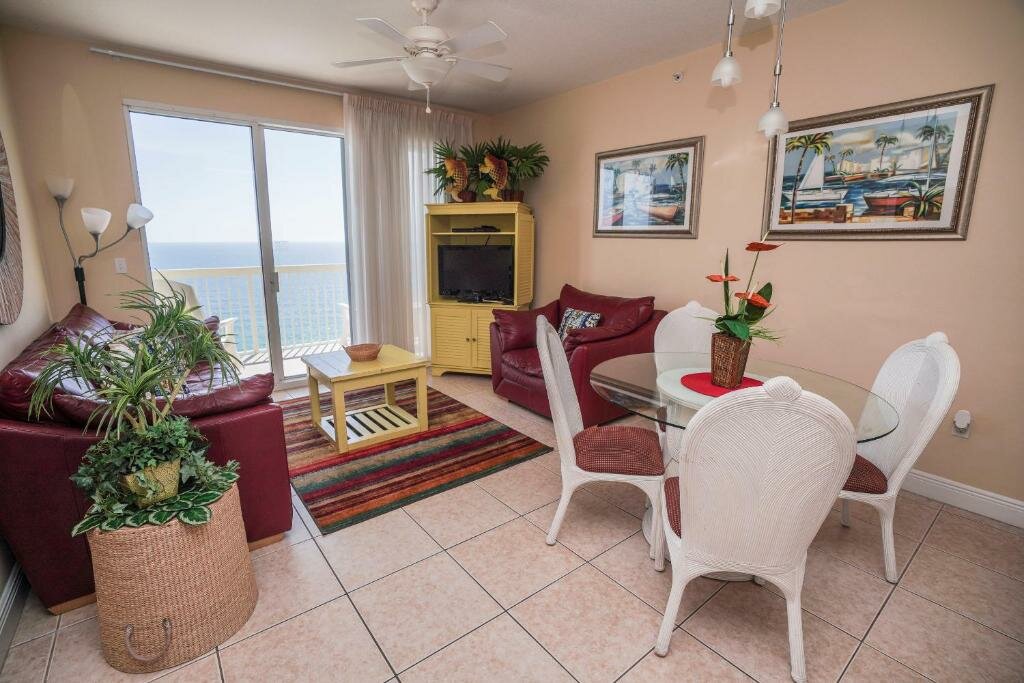 Апартаменты с 2 комнатами с видом на море Celadon Beach Resort by Panhandle Getaways
