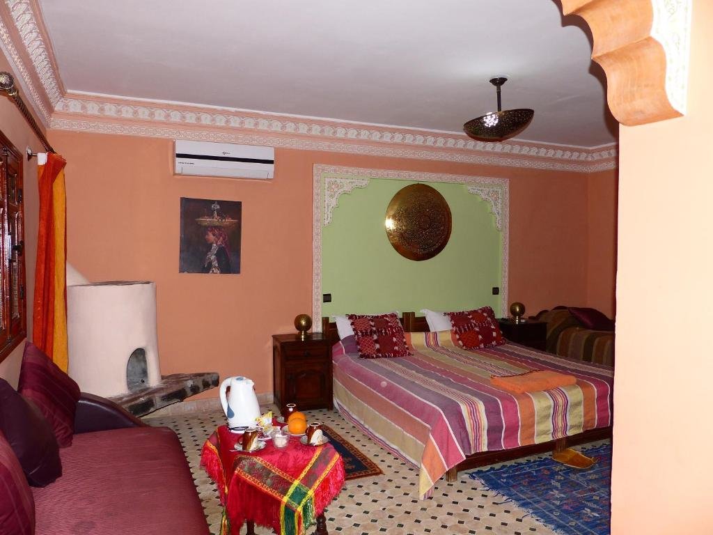 Comfort room Riad Oussagou