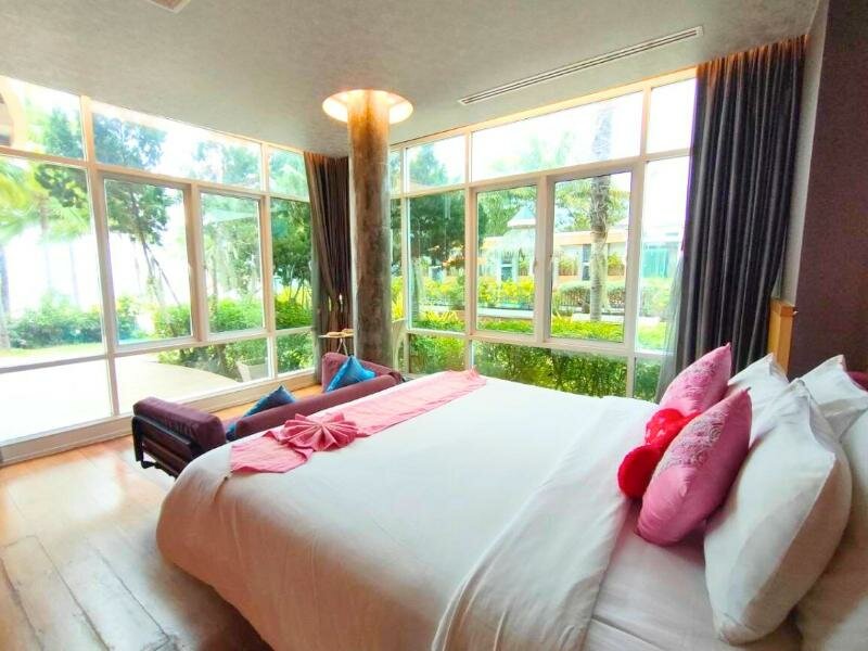 Standard suite junior Vartika Resovilla KuiBuri Beach Resort and Villas