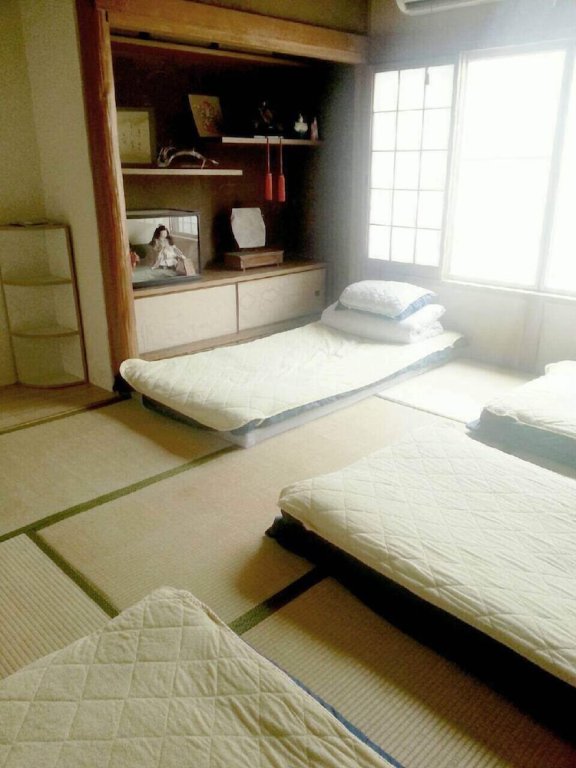 Четырёхместный номер Standard с 4 комнатами Peace House Showa