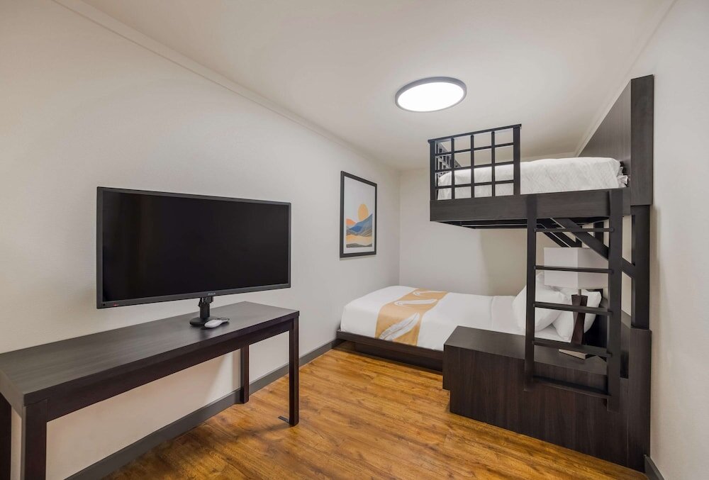 Suite Quality Inn & Suites Castle Rock SW Denver