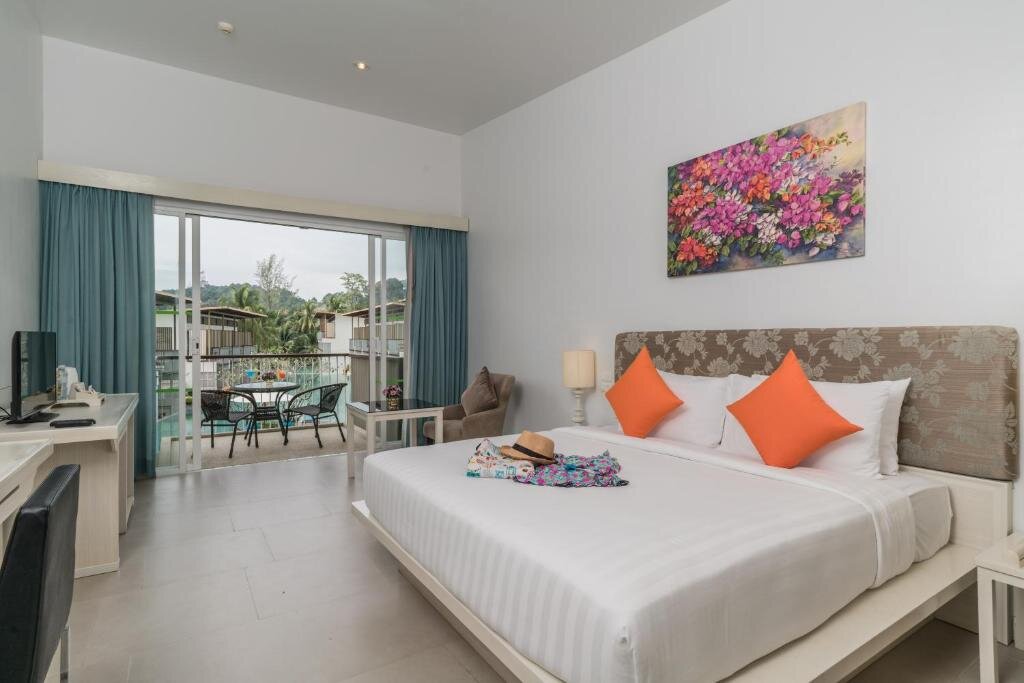 Deluxe Doppel Zimmer mit Poolblick The Briza Beach Resort Khaolak