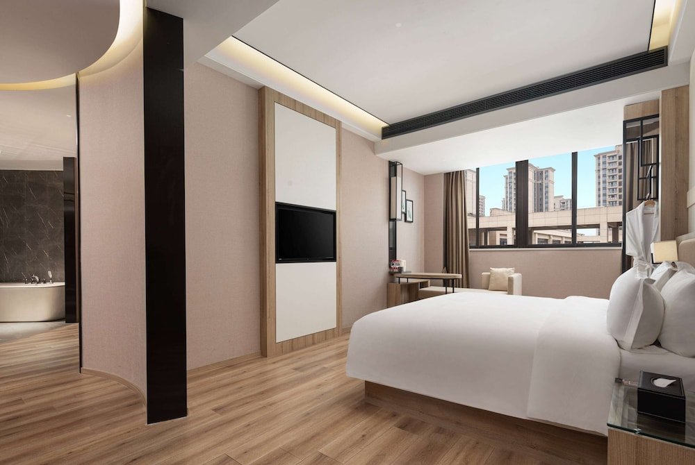 Deluxe Suite Days Inn by Wyndham Chongqing Tongliang