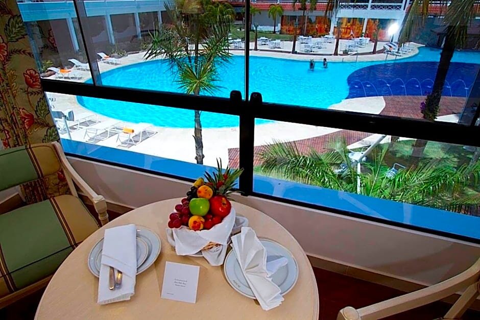 Номер Standard с видом на бассейн Los Tajibos, Santa Cruz de la Sierra, a Tribute Portfolio Hotel