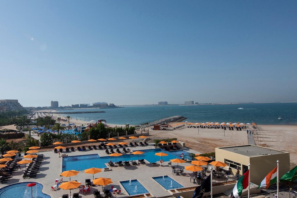 Трёхместный номер Deluxe с балконом и с видом на море City Stay Beach Hotel Apartments - Marjan Island