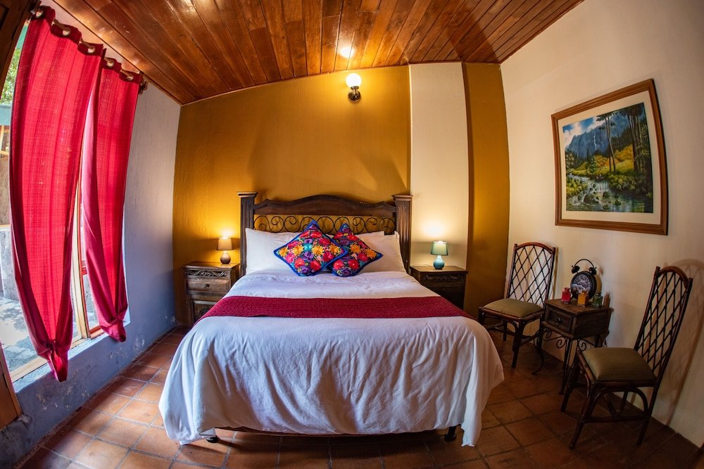 Standard Single room Hotel Los Olivos Santiago Atitlan