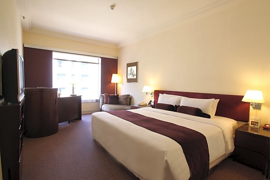 Deluxe room Prudential Hotel