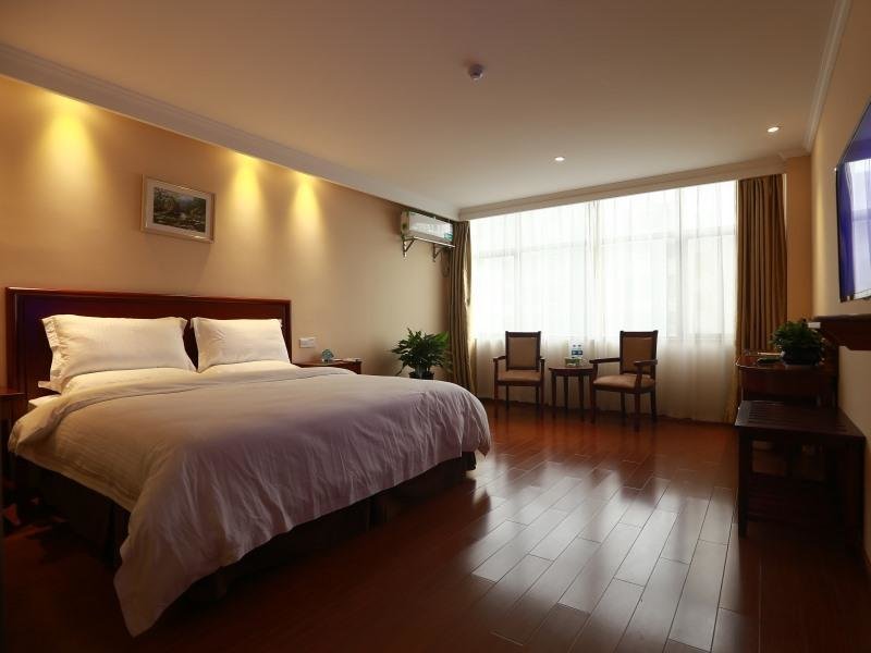 Двухместный номер Standard GreenTree Inn AnHui ChiZhou PingTian Lake QingFeng Avenue Business Hotel