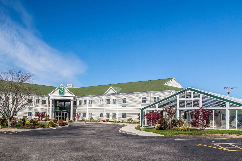 Standard Zimmer Quality Inn & Suites Middletown - Newport