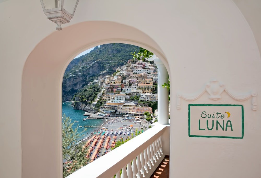 Люкс Superior с 2 комнатами с балконом и с видом на море Villa Boheme Exclusive Luxury Suites