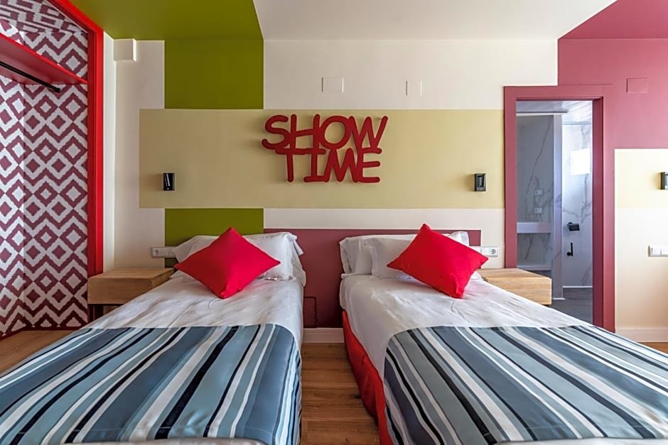 Standard Zimmer mit Poolblick Hotel Marina