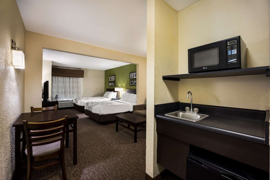 Quadruple Suite Sleep Inn & Suites Valdosta