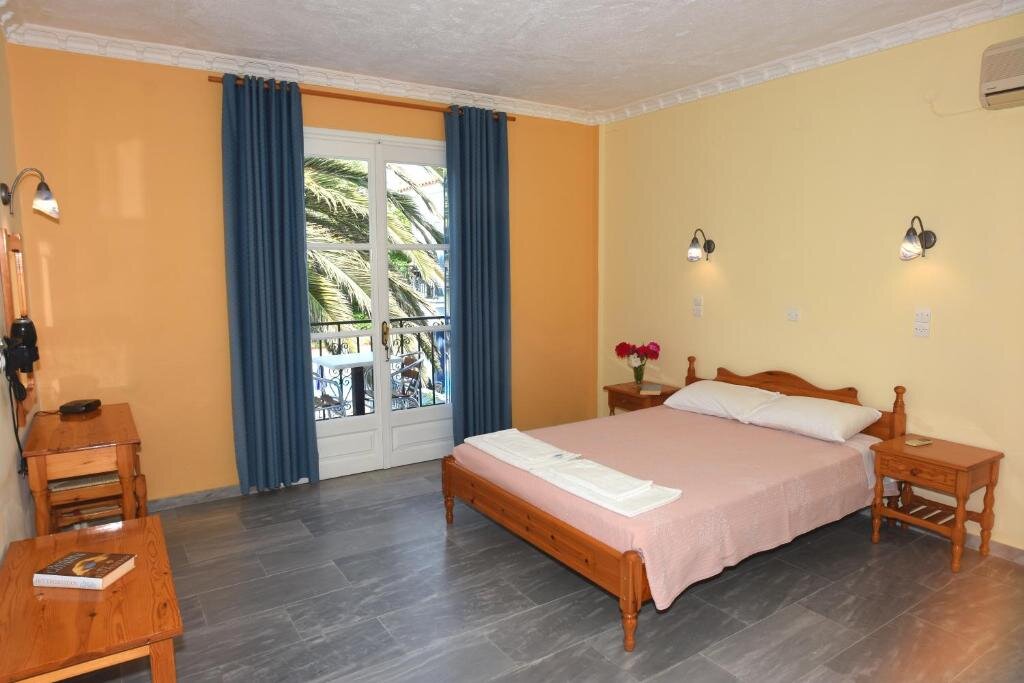Апартаменты c 1 комнатой с балконом Blue Sky Hotel - Petra - Lesvos - Greece