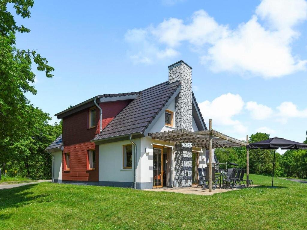 Бунгало 4-person Bungalow In The Holiday Park Landal Hochwald
