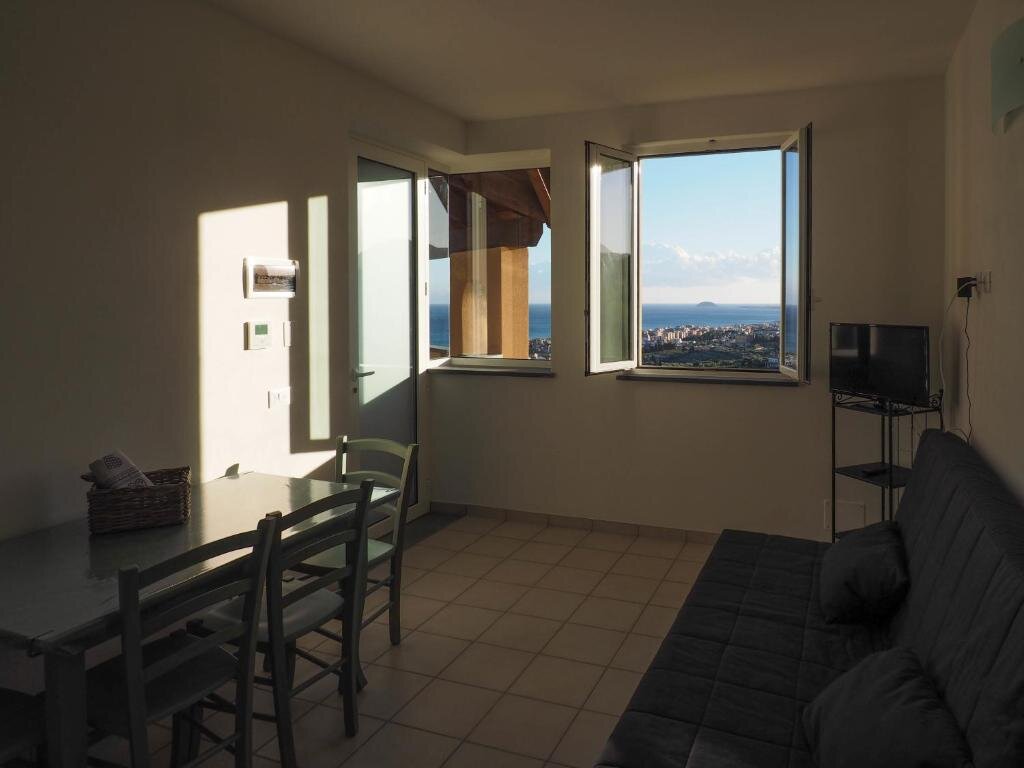 Apartamento 1 dormitorio con vista al mar Agriturismo "I Castellari"