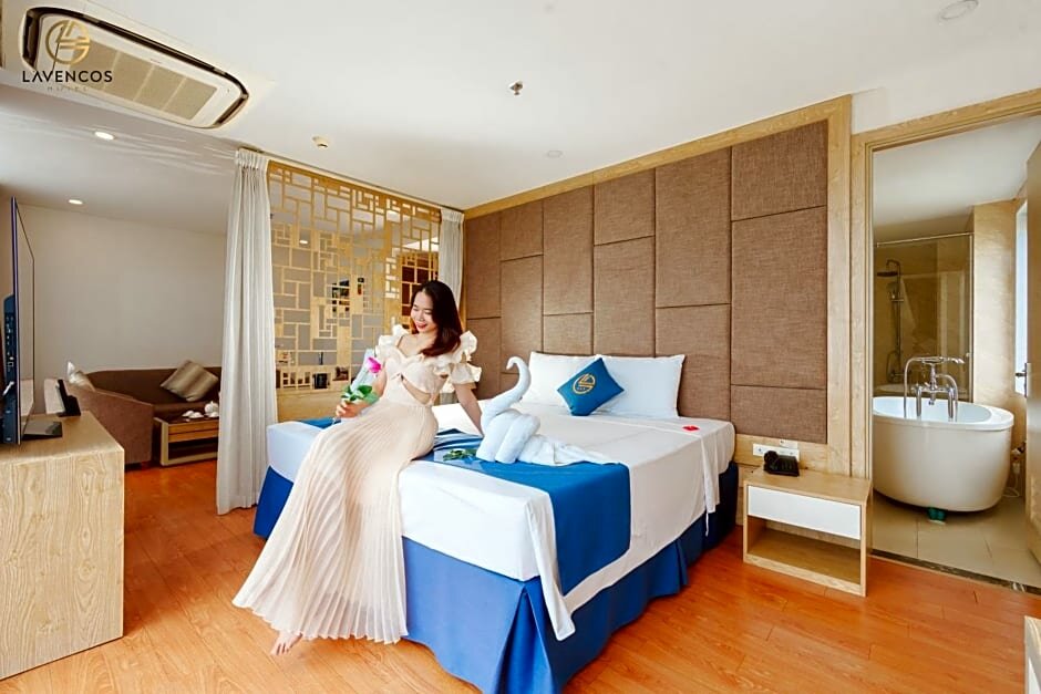 Double Suite with ocean view Royal Huy Da Nang