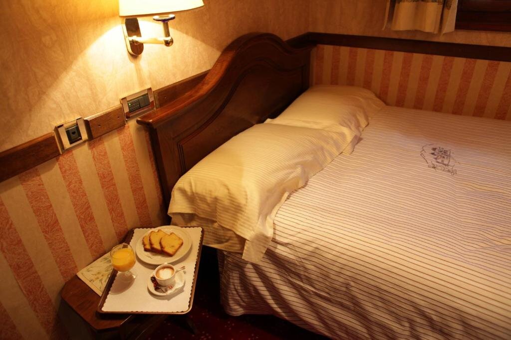 Economy room Hotel Petit Prince