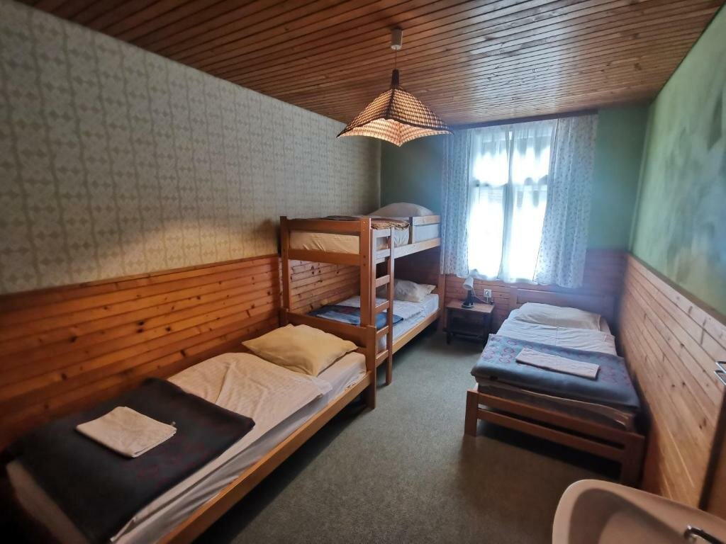 Standard Vierer Zimmer Hostel pod Voglom